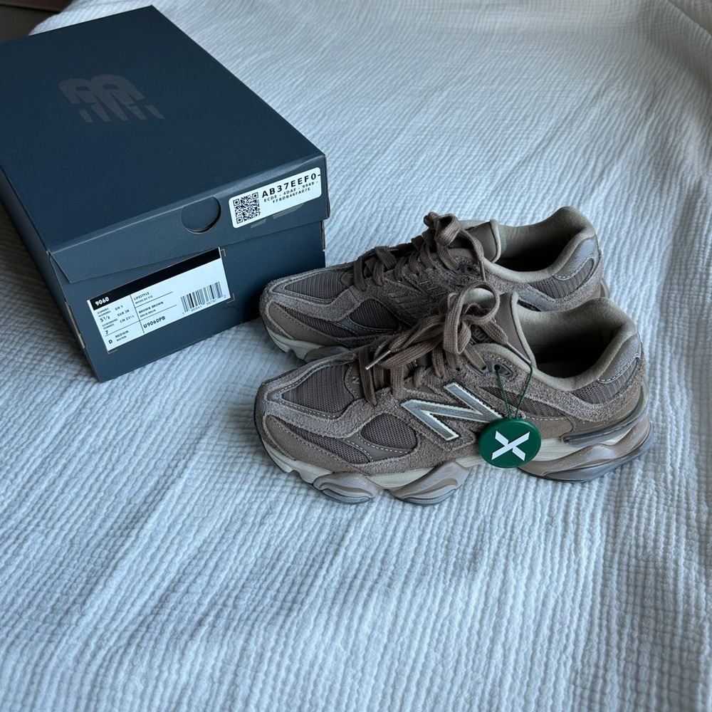 New Balance 9060 Mushroom Timberwolf